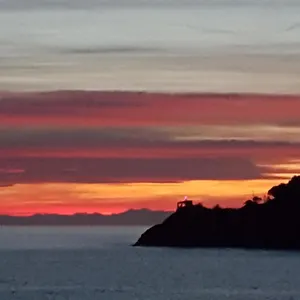 albergo-lungomare.hotelitalianriviera.com/